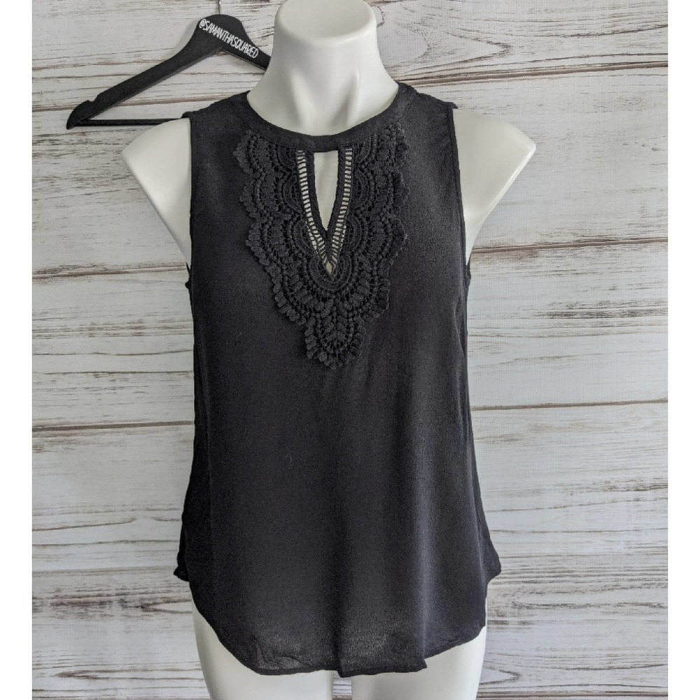 Pale Sky Sleeveless Crochet Detail Black Blouse sz PS